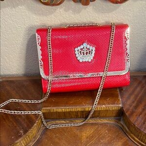 🔥Red and Gold/Silver Clutch with Chain Strap and Queen Crown Emblem BNWOT